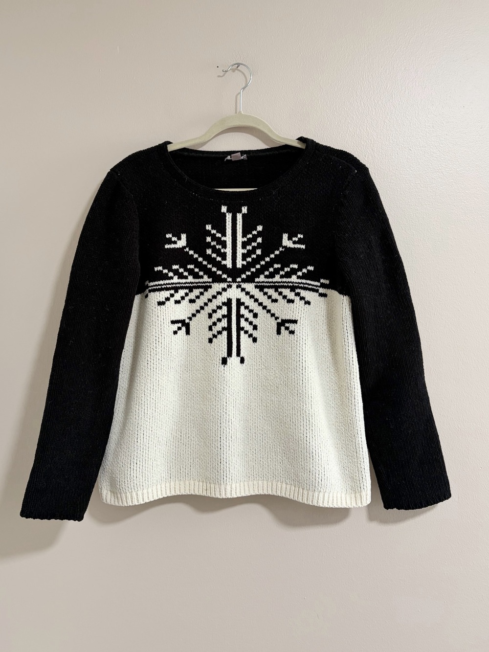 J.Jill Black & White Snowflake Knit Sweater Size Medium